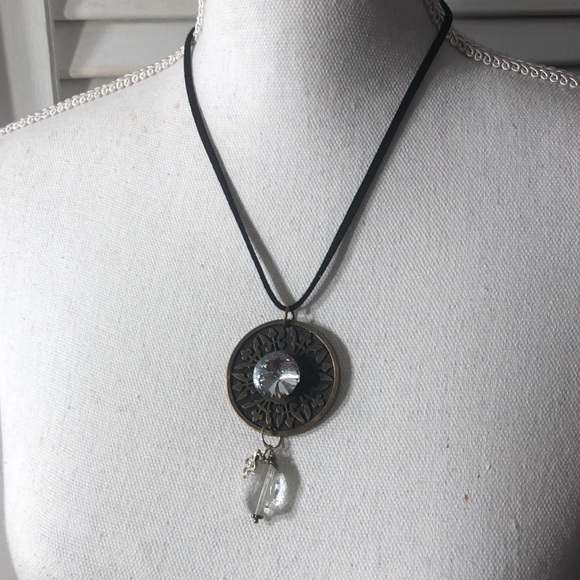 NECKLACE - Picture 3 of 9